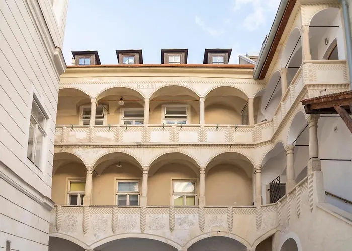 Revliving Historic Oldtown * Kremže